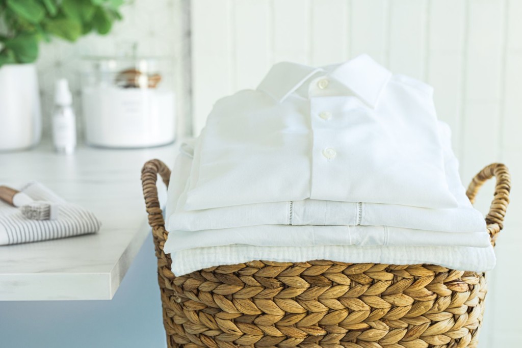 WhiteClothes