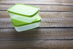 plasticware